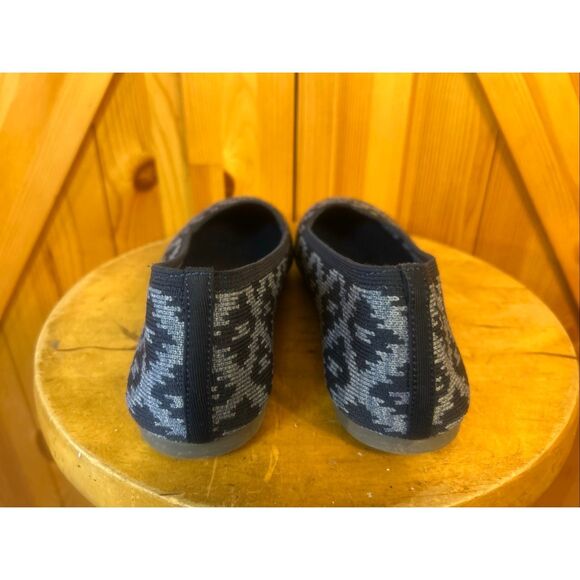 Skechers Air Cooled Memory Foam Pointed Toe Knit Flats Comfort Size 8 - Picture 4 of 8